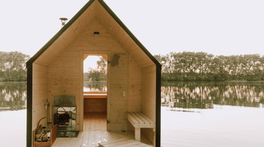 Soběstačná sauna na vodu